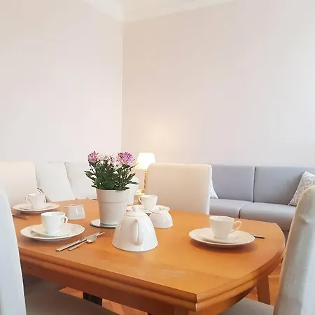 Romantic Flat In Apartment