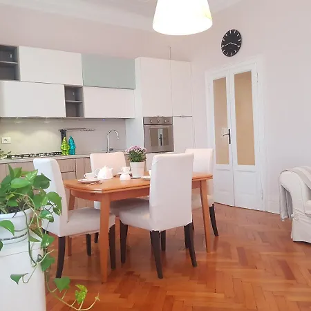 Apartment Romantic Flat In *
